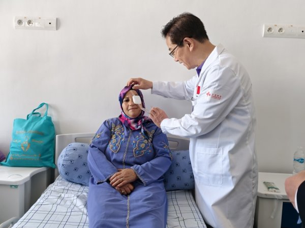 股票配资中心网站 50年，197批、2025人次，上海白衣天使远赴他乡，在北非谱写大爱之歌